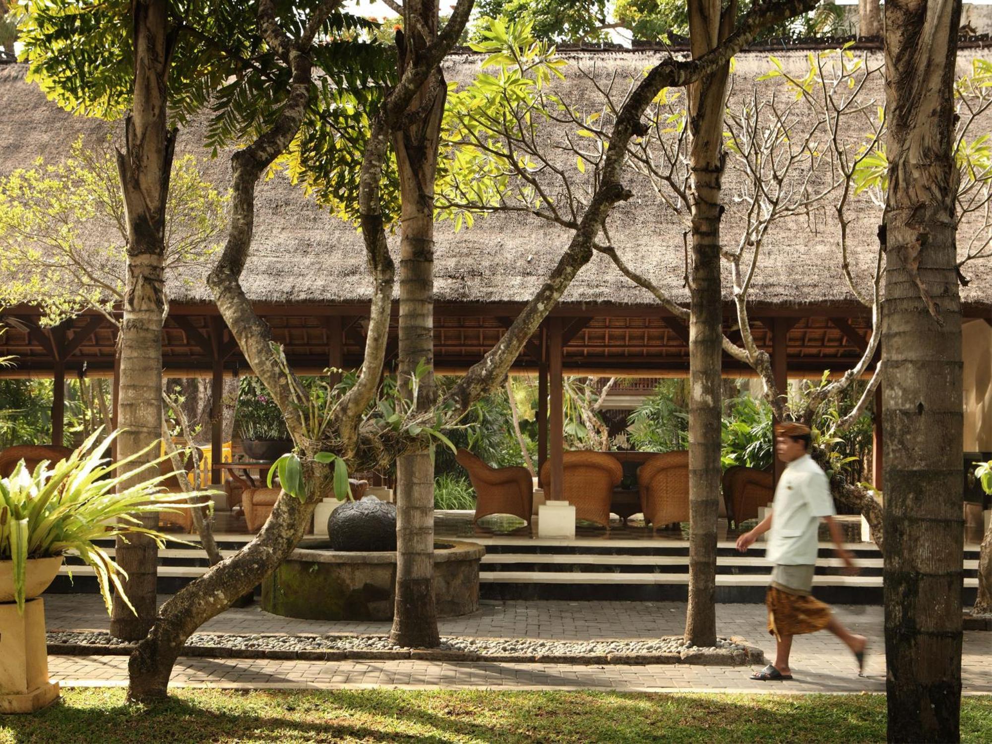 Puri Santrian Hotel Sanur Exterior foto